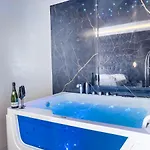 Distinto & Frühstückspension 4*