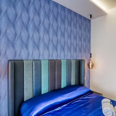 Distinto & Bed & Breakfast