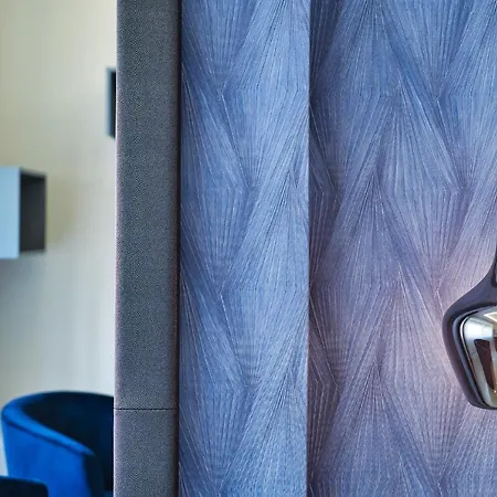 Distinto & Bed and breakfast 4*