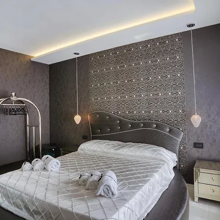 Distinto & Bed & Breakfast