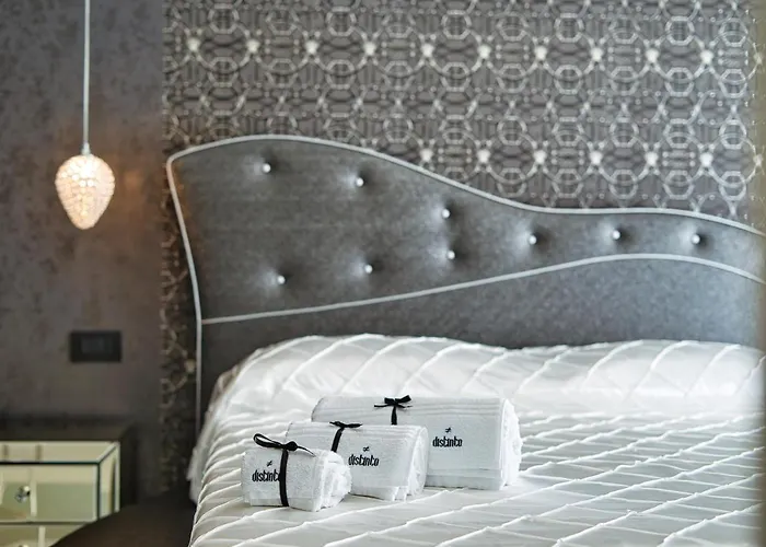 לינה וארוחת בוקר Distinto & לצ'ה